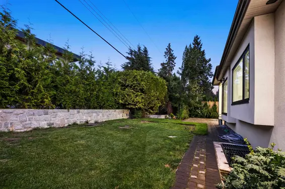 3560 Highland Boulevard, North Vancouver For Sale - image 30