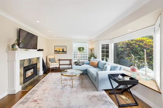 3368 Calder Avenue, North Vancouver For Sale - image 14