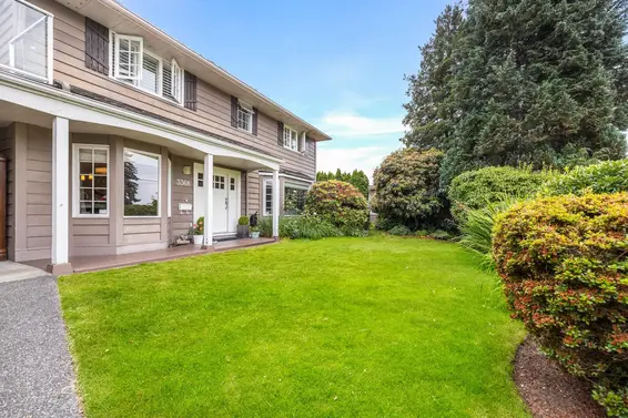 3368 Calder Avenue, North Vancouver For Sale - image 3
