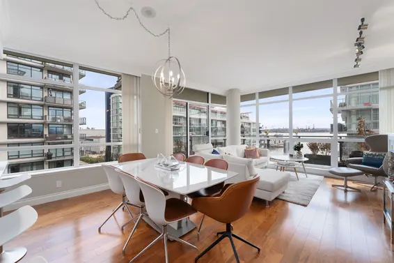 804 162 Victory Ship Way, North Vancouver