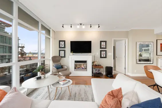 804 162 Victory Ship Way, North Vancouver For Sale - image 2