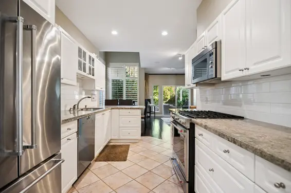 1271 3rd Street, West Vancouver For Sale - image 8