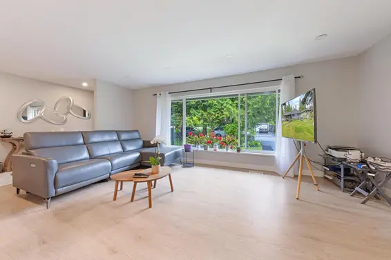 4477 Primrose Lane, North Vancouver For Sale - image 14