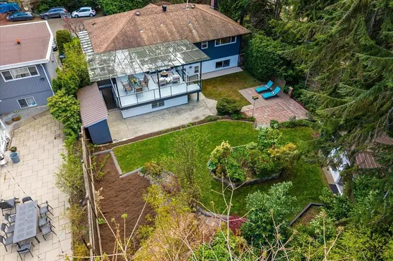 1392 Chamberlain Drive, North Vancouver For Sale - image 33