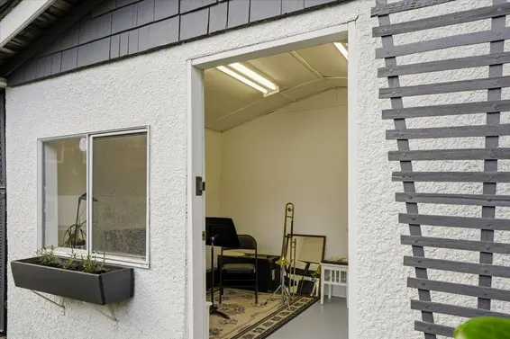 1392 Chamberlain Drive, North Vancouver For Sale - image 37