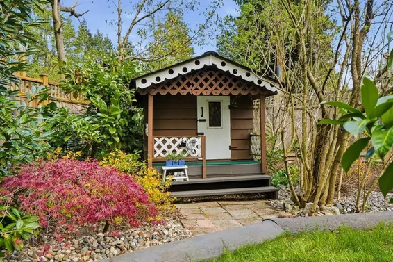 1392 Chamberlain Drive, North Vancouver For Sale - image 38