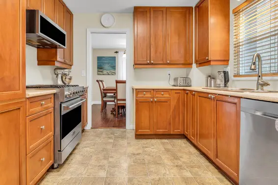 3970 Phyllis Road, North Vancouver For Sale - image 13