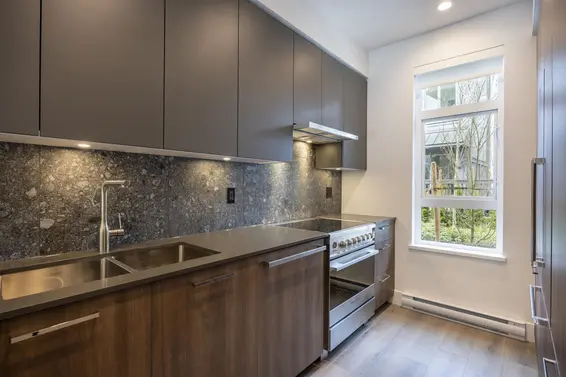 102 2322 Emery Court, North Vancouver For Sale - image 5