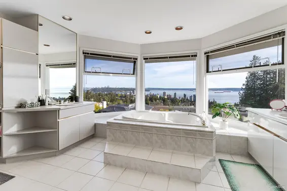 2272 Ottawa Avenue, West Vancouver For Sale - image 25