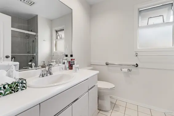 2272 Ottawa Avenue, West Vancouver For Sale - image 29