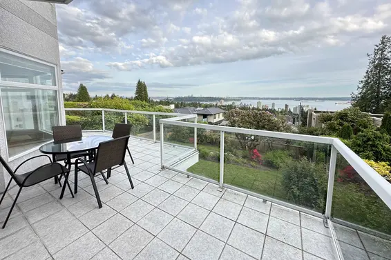 2272 Ottawa Avenue, West Vancouver For Sale - image 8