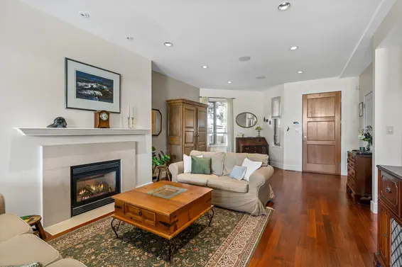 263 West 5th Street, North Vancouver For Sale - image 2