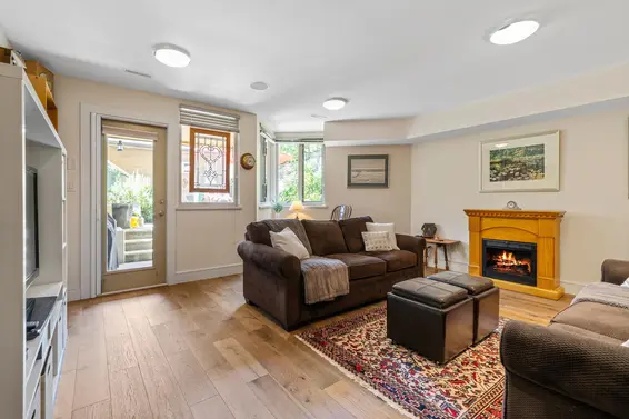 263 West 5th Street, North Vancouver For Sale - image 9