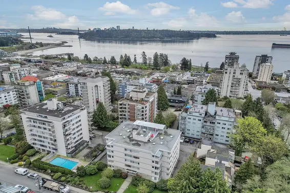 101 1750 Esquimalt Avenue, West Vancouver