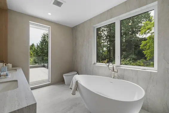 74 Laurie Crescent, West Vancouver For Sale - image 23