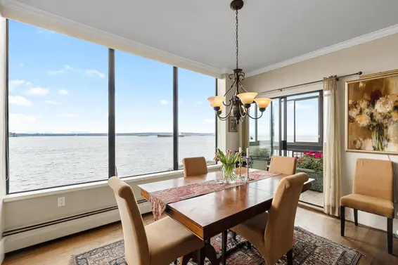 3W 111 18th Street, West Vancouver For Sale - image 12