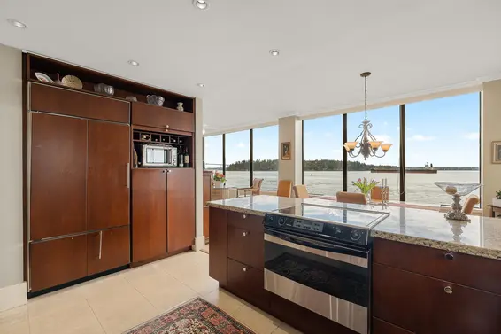 3W 111 18th Street, West Vancouver For Sale - image 16