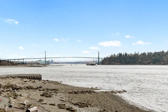 3W 111 18th Street, West Vancouver For Sale - image 9