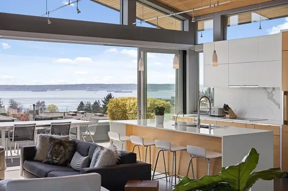 1206 Esquimalt Avenue, West Vancouver