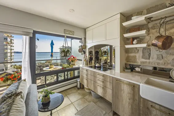 305 1845 Bellevue Avenue, West Vancouver For Sale - image 5