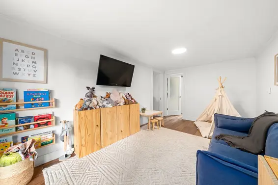 529 East 20th Street, North Vancouver For Sale - image 16