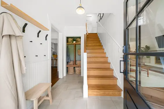 529 East 20th Street, North Vancouver For Sale - image 3