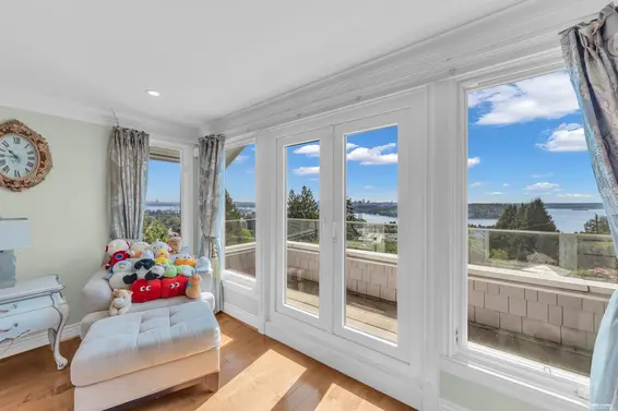880 Younette Drive, West Vancouver For Sale - image 17