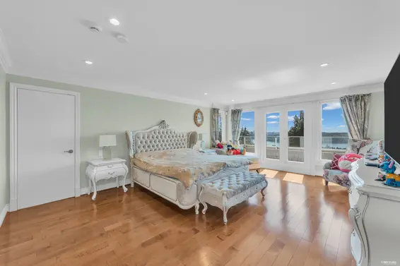 880 Younette Drive, West Vancouver For Sale - image 19