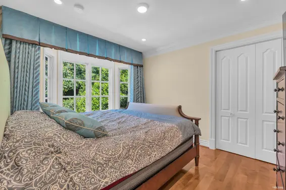 880 Younette Drive, West Vancouver For Sale - image 24