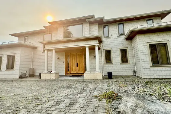 950 Greenwood Road, West Vancouver
