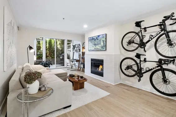 114 155 East 3rd Street, North Vancouver