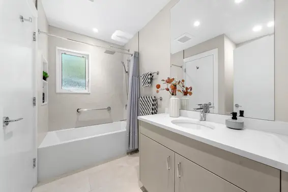 1776 Medwin Place, North Vancouver For Sale - image 21