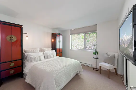8674 Seascape Drive, West Vancouver For Sale - image 14