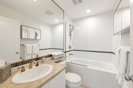 8674 Seascape Drive, West Vancouver For Sale - image 16