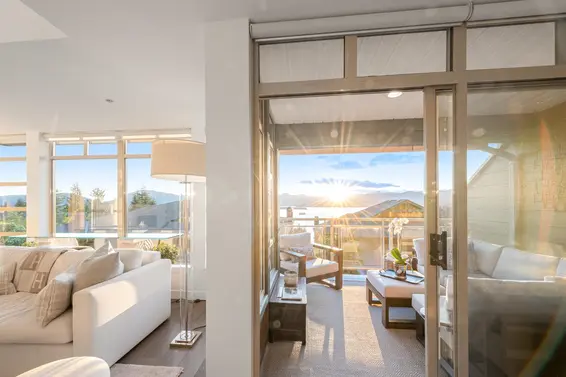 8674 Seascape Drive, West Vancouver For Sale - image 2