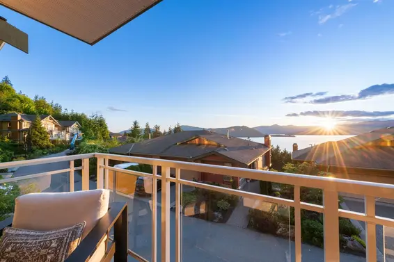8674 Seascape Drive, West Vancouver For Sale - image 30
