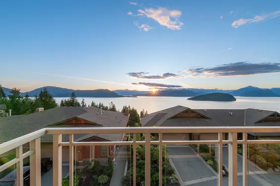 8674 Seascape Drive, West Vancouver For Sale - image 31