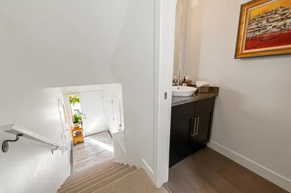 8674 Seascape Drive, West Vancouver For Sale - image 36