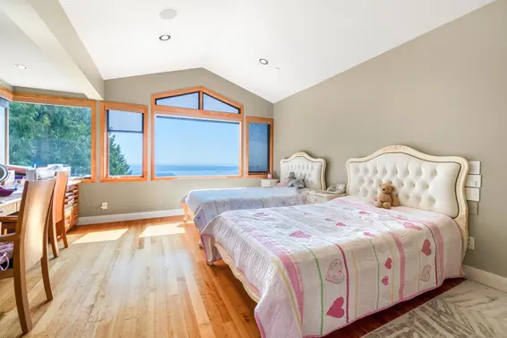 1626 Pinecrest Drive, West Vancouver For Sale - image 21