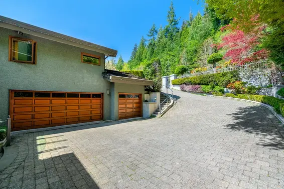 1626 Pinecrest Drive, West Vancouver For Sale - image 39