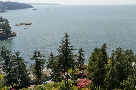 6054 Gleneagles Drive, West Vancouver For Sale - image 37