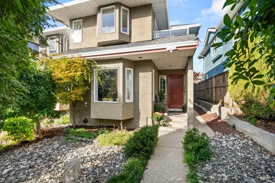 346 West 14th Street, North Vancouver