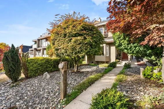346 West 14th Street, North Vancouver For Sale - image 2