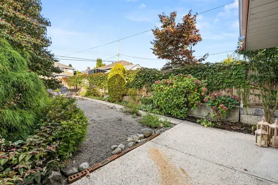 346 West 14th Street, North Vancouver For Sale - image 32