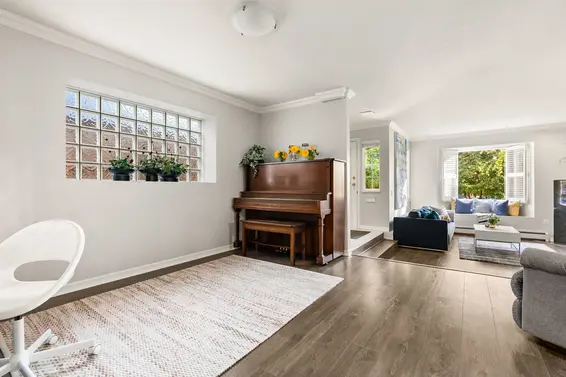 346 West 14th Street, North Vancouver For Sale - image 9