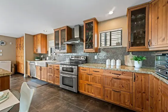 3435 St. Georges Avenue, North Vancouver For Sale - image 16