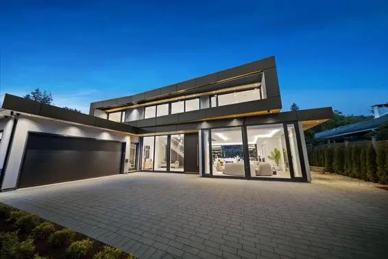 680 Westhyde Place, North Vancouver