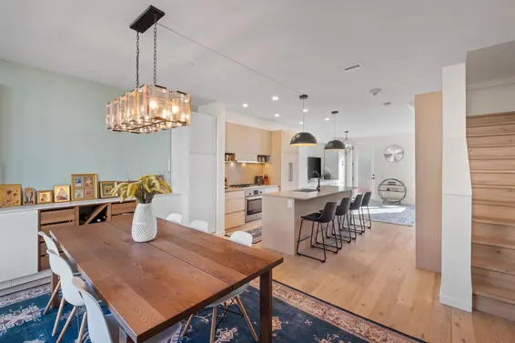 33 528 East 2nd Street, North Vancouver For Sale - image 12