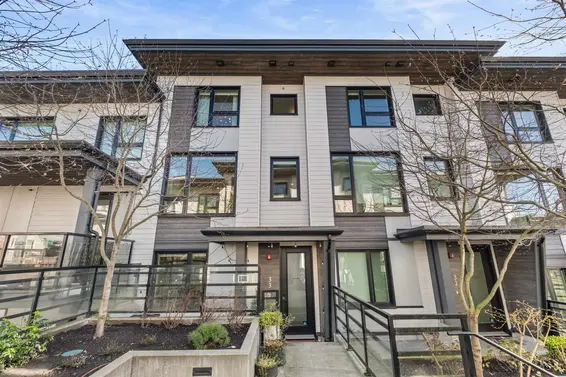 33 528 East 2nd Street, North Vancouver For Sale - image 2