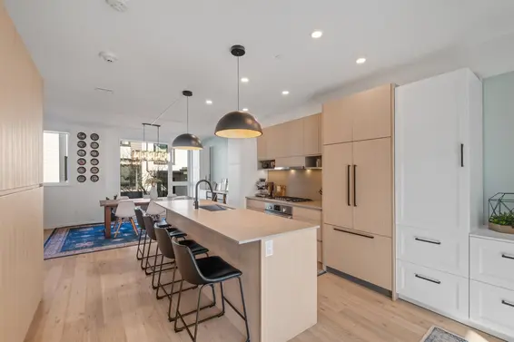 33 528 East 2nd Street, North Vancouver For Sale - image 6